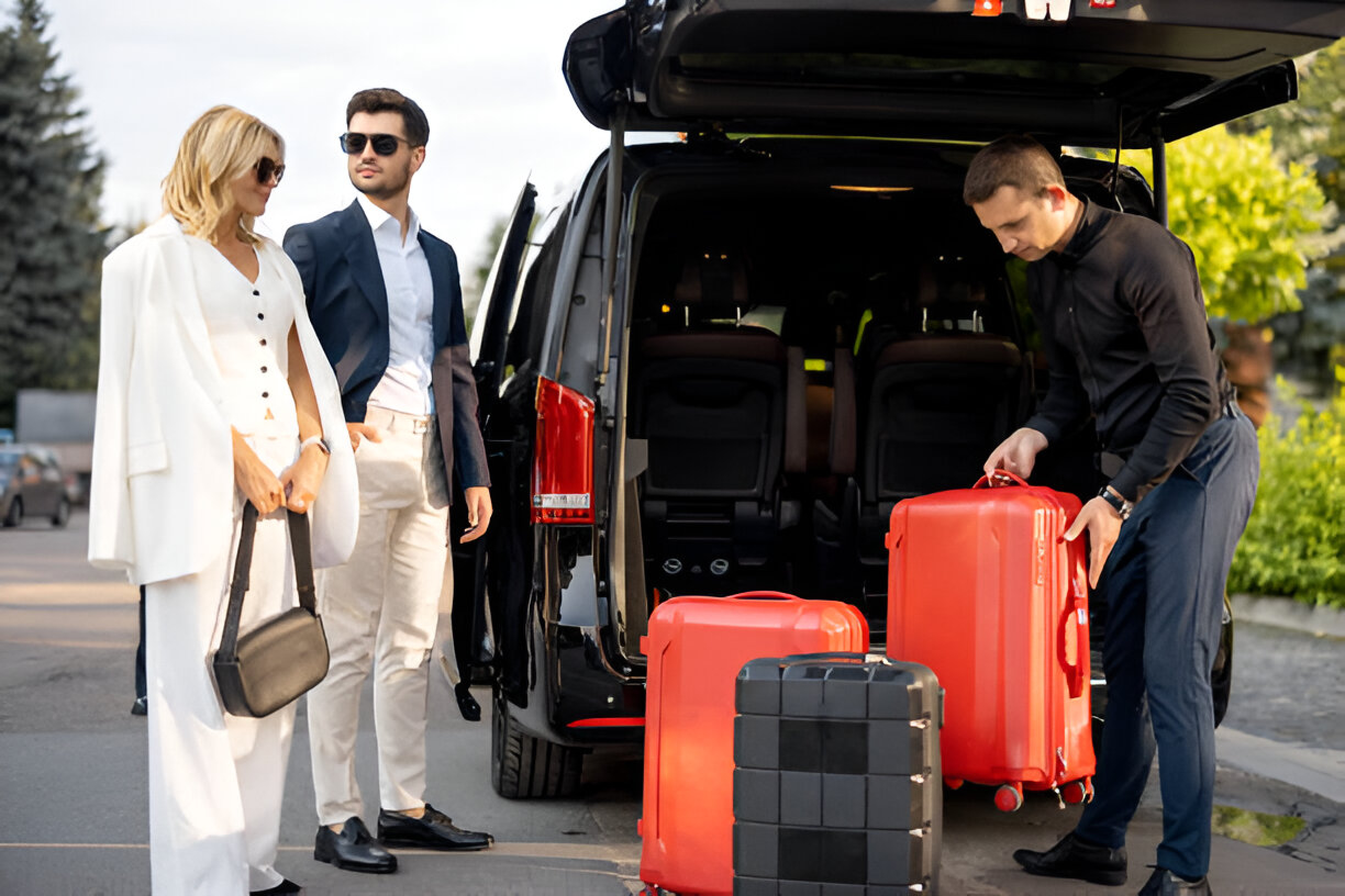 Ammar Cabs Cheap Airport Taxi Peterborough Services for Stress-Free Ride airport taxi peterborough